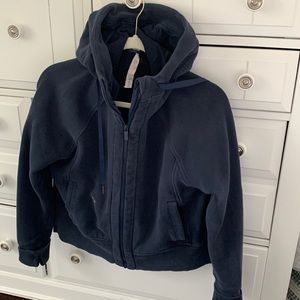 Lululemon cropped up navy zip up